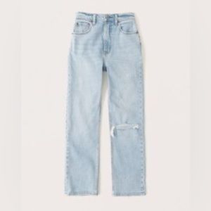 Abercrombie & Fitch Ultra High Rise Ankle Straight Jean